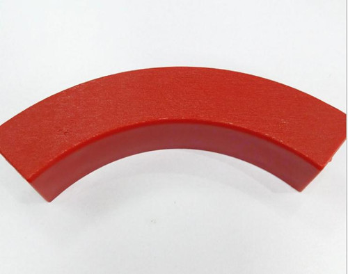 Plastic quarter round handle